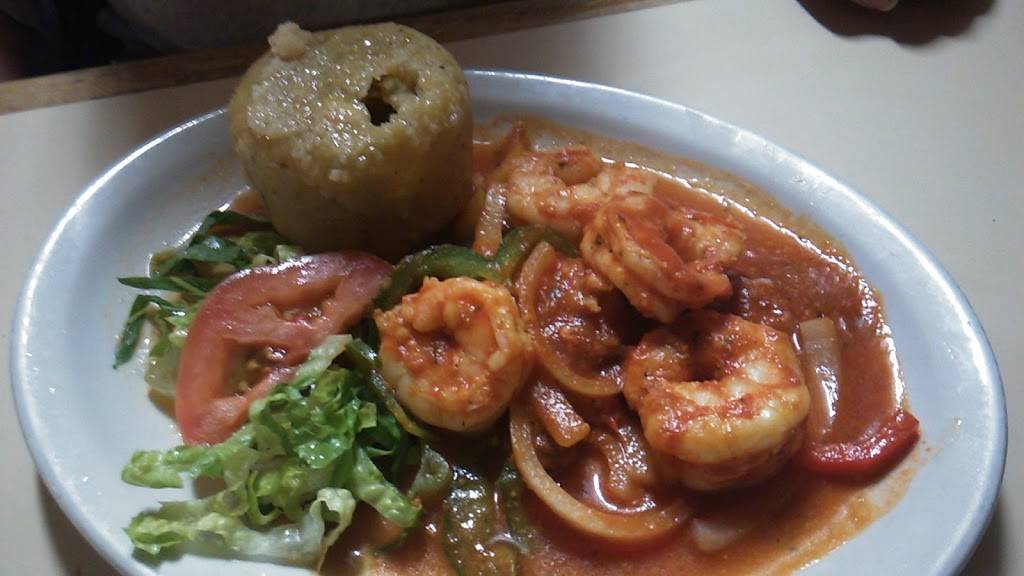 La Plena Restaurant | restaurant | 2617 W Division St, Chicago, IL 60622, USA | 7732765795 OR +1 773-276-5795