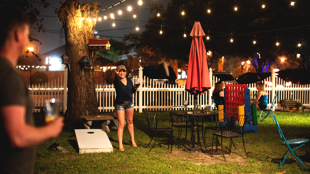 The Bar At Friends Uncorked | restaurant | 111 S Friendswood Dr, Friendswood, TX 77546, USA | 2816481707 OR +1 281-648-1707