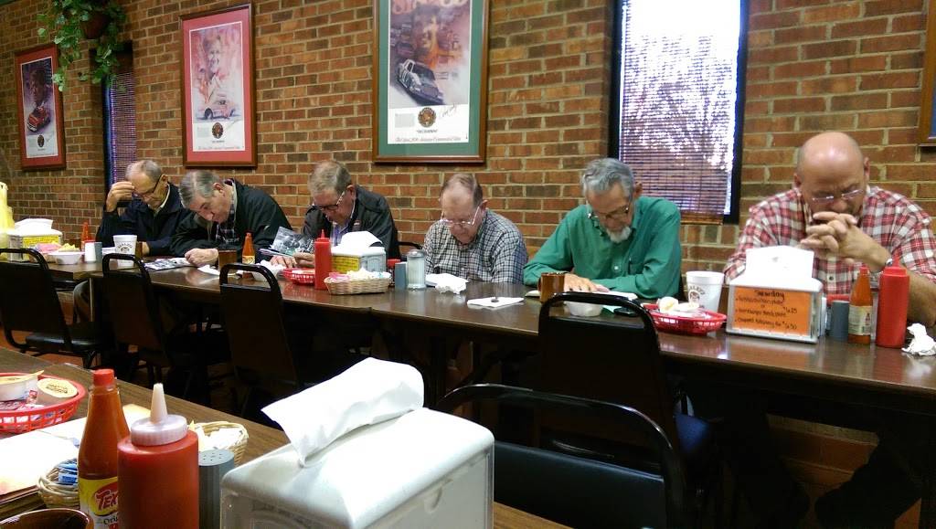 Kerleys Barbecue | restaurant | 5114 Old U.S. Hwy 52, Lexington, NC 27295, USA | 3367318245 OR +1 336-731-8245