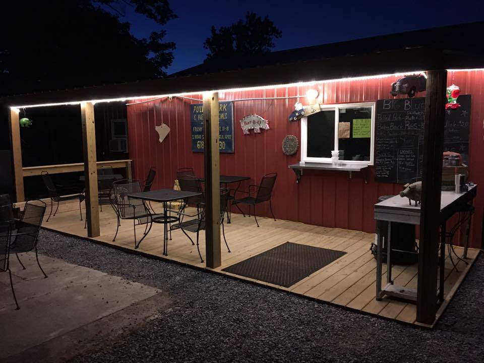 Big Blues Que | restaurant | 400 S Broad St, Creal Springs, IL 62922, USA | 6189221130 OR +1 618-922-1130
