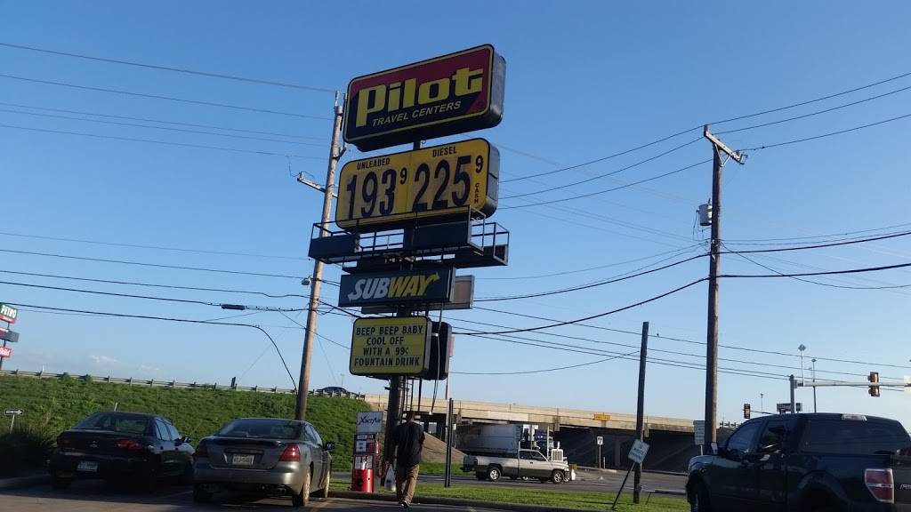 Pilot Travel Center | restaurant | 5619 I-10, San Antonio, TX 78219, USA | 2106615353 OR +1 210-661-5353