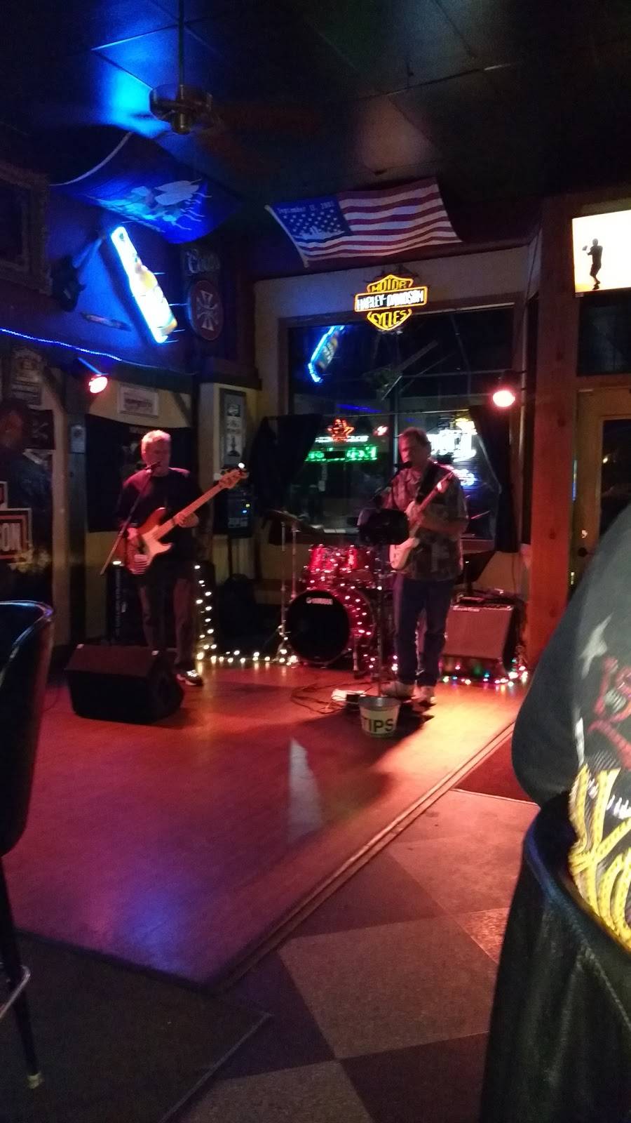 Smedleys Bar & Grill | restaurant | 17004 Lorain Ave, Cleveland, OH 44111, USA | 2169410124 OR +1 216-941-0124