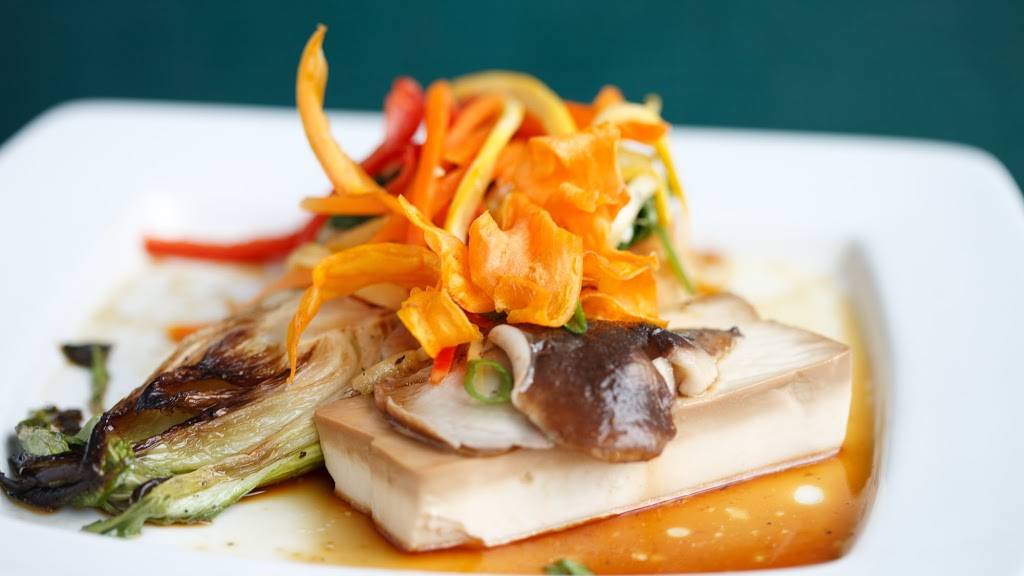 Above And Beyond Catering | restaurant | 70 Cortland Ave, Dumont, NJ 07628, USA | 2017466161 OR +1 201-746-6161