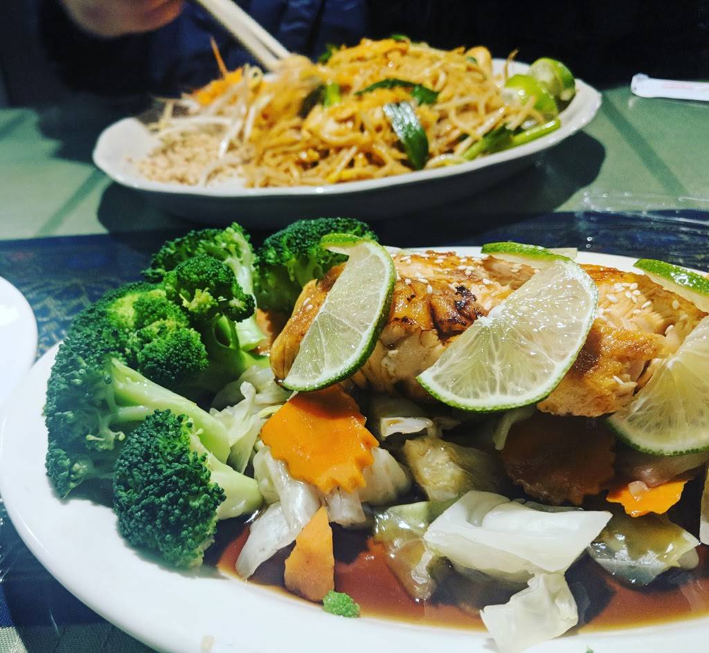 Thai Variety | restaurant | 650 S Lincoln Ave, Corona, CA 92882, USA | 9518088375 OR +1 951-808-8375