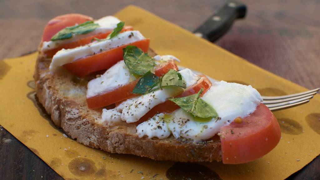 Ryans Urban Bistro | restaurant | 10300 Johns Creek Rd, Loami, IL 62661, USA | 2174143659 OR +1 217-414-3659