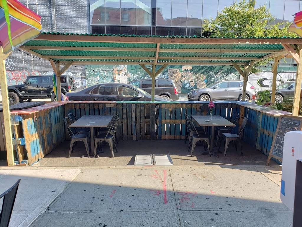 Sweet Chili: Cuisine - Thai, Vietnamese, Asian, Southeast Asian | restaurant | 1045 Flushing Ave, Brooklyn, NY 11237, USA | 3476697385 OR +1 347-669-7385