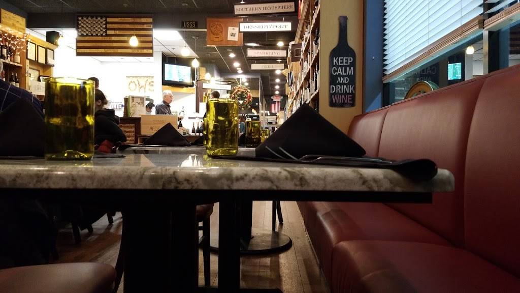 Oakton Wine Shop & Bistro LLC | restaurant | 2952 Chain Bridge Rd, Oakton, VA 22124, USA | 7032555425 OR +1 703-255-5425