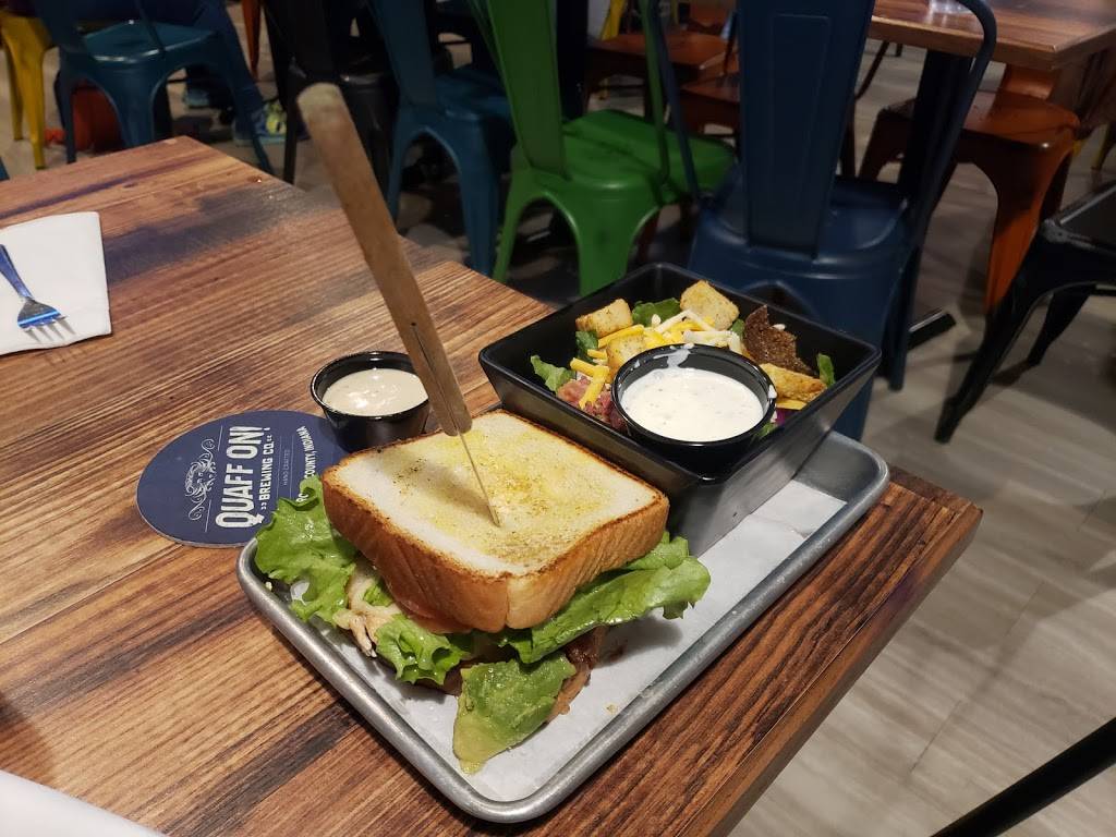 Recbar 812 | restaurant | 336 Pearl St, New Albany, IN 47150, USA | 8126705234 OR +1 812-670-5234