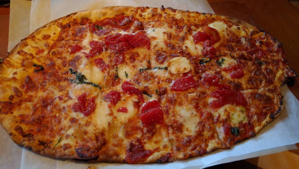 BJs Restaurant & Brewhouse | restaurant | 2514 W International Speedway Blvd, Daytona Beach, FL 32114, USA | 3862262005 OR +1 386-226-2005