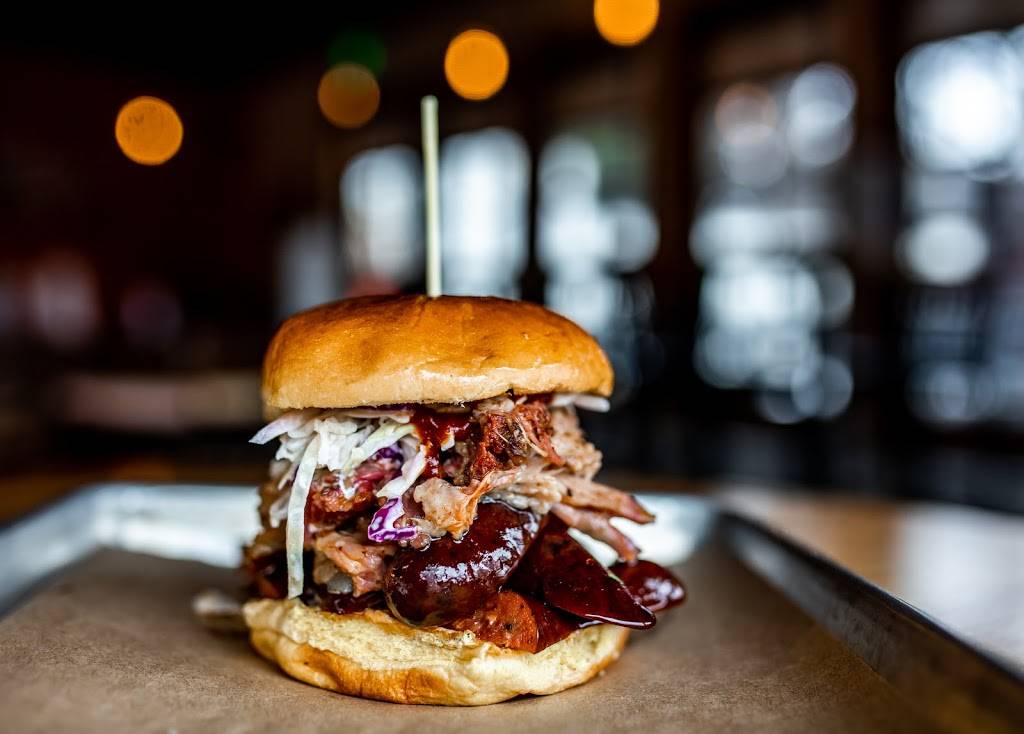 Hanks Texas Barbecue | restaurant | 5410 E Colfax Ave, Denver, CO 80220, USA | 7202773225 OR +1 720-277-3225