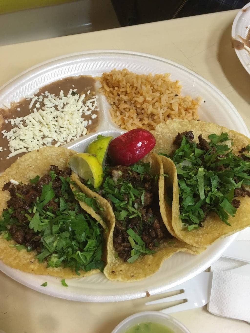 Mi Pueblito Mexican Restaurant | restaurant | 12824 Van Nuys Blvd, Pacoima, CA 91331, USA | 8188900300 OR +1 818-890-0300