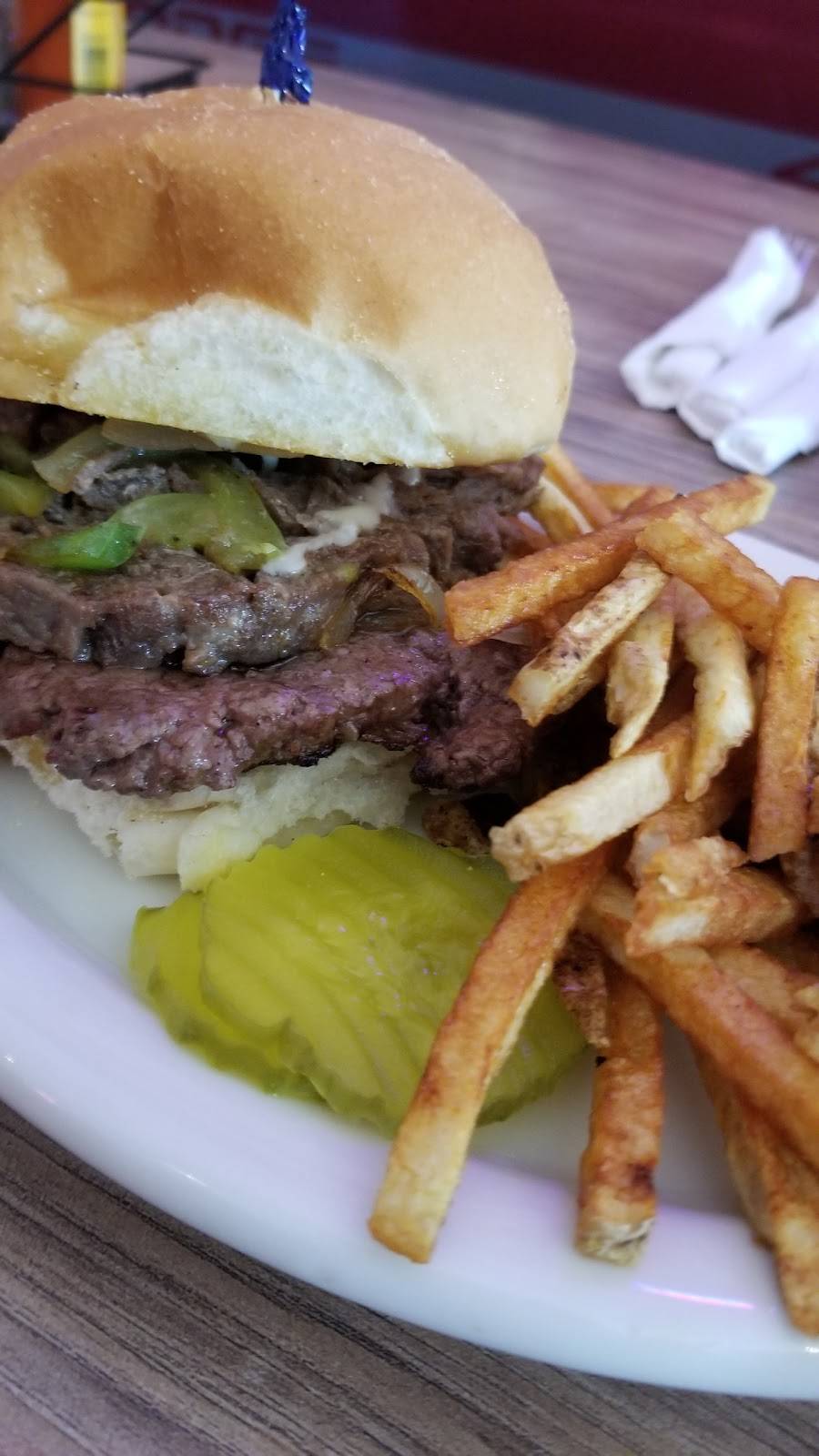 Kurt N Jos Eats N Treats | restaurant | 668 Maratech Ave, Marathon City, WI 54448, USA | 7154436666 OR +1 715-443-6666