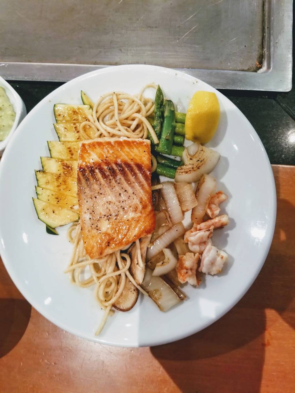 Benihana | restaurant | 21089 Dulles Town Cir, Dulles, VA 20166, USA | 7034210888 OR +1 703-421-0888