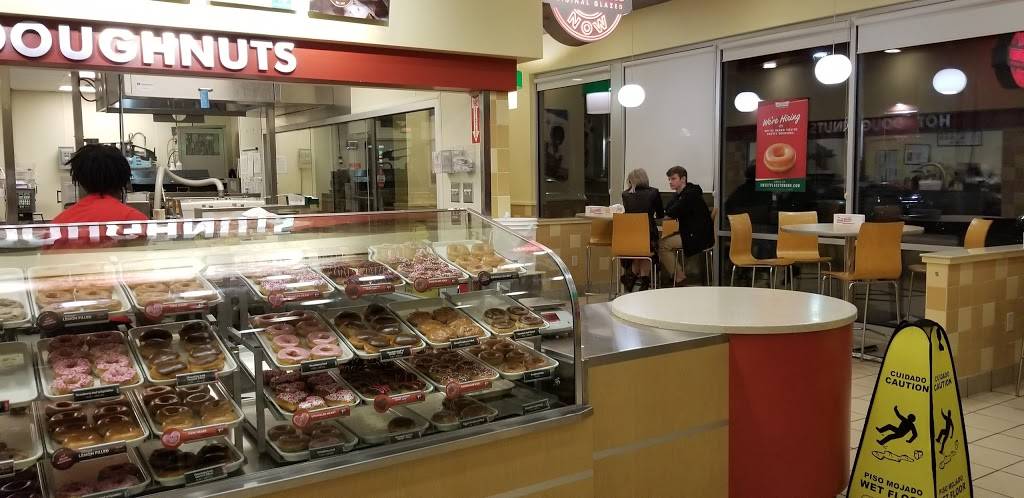 Krispy Kreme | bakery | 4560 S Cobb Dr SE, Smyrna, GA 30080, USA | 7704322320 OR +1 770-432-2320