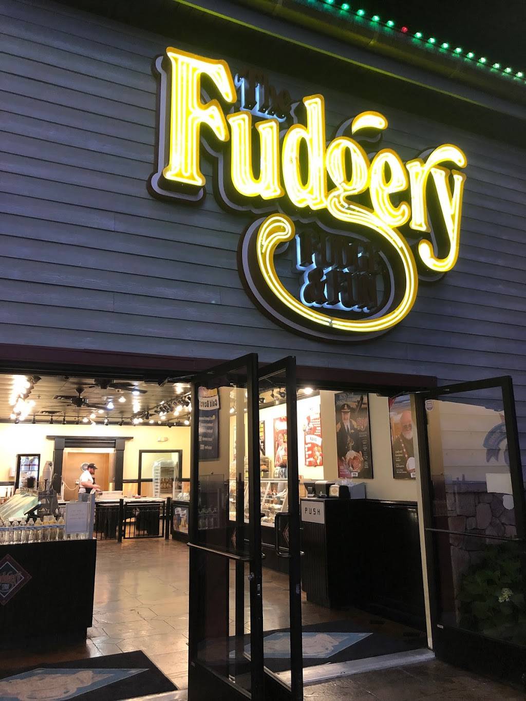 The Fudgery | restaurant | 131 The Island Dr #3106, Pigeon Forge, TN 37863, USA | 8657747800 OR +1 865-774-7800