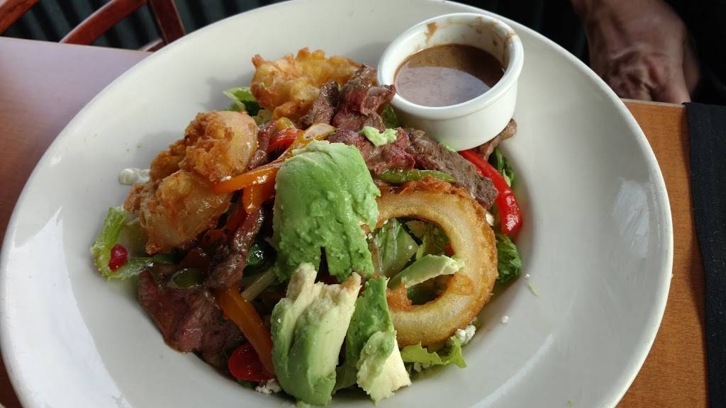 Johnnys Harborside | restaurant | 493 Lake Ave, Santa Cruz, CA 95062, USA | 8314793430 OR +1 831-479-3430