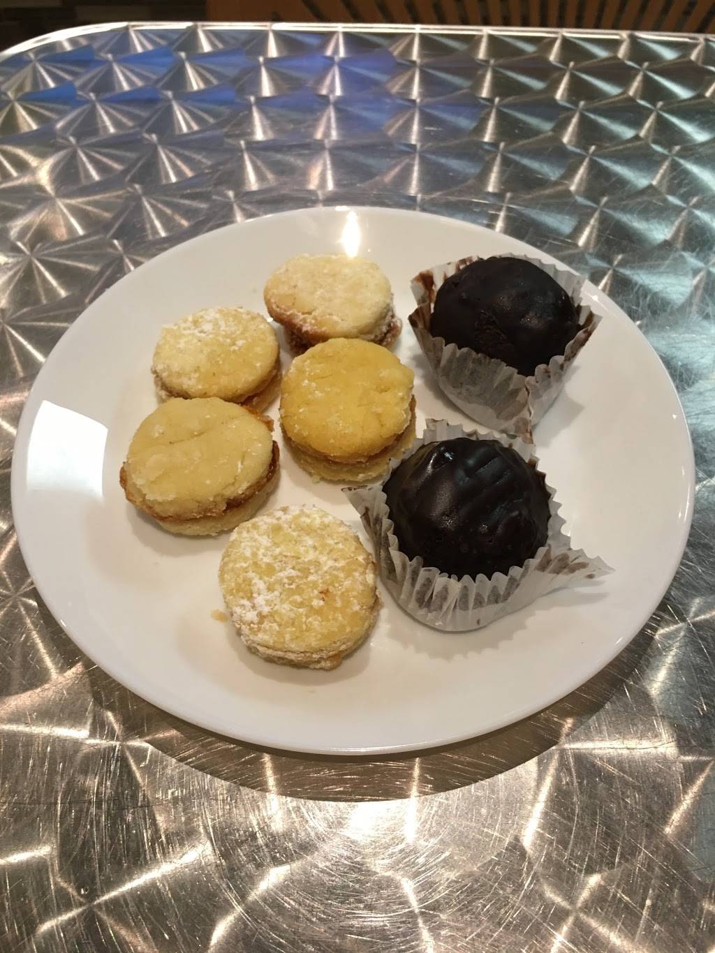 Bebos Authentic Grill- Catering for all Occasions | restaurant | 533 Evans Ave, Etobicoke, ON M8W 2V4, Canada | 6473522400 OR +1 647-352-2400