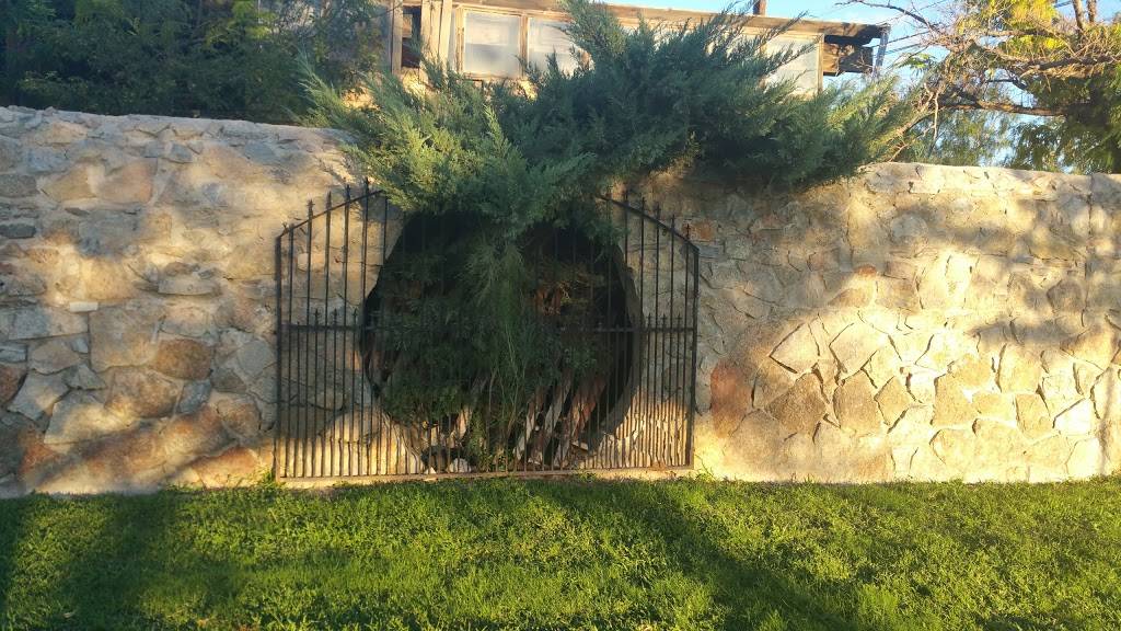 Little Caesars Pizza | meal takeaway | 6310 N Mesa St, El Paso, TX 79912, USA | 9155814336 OR +1 915-581-4336