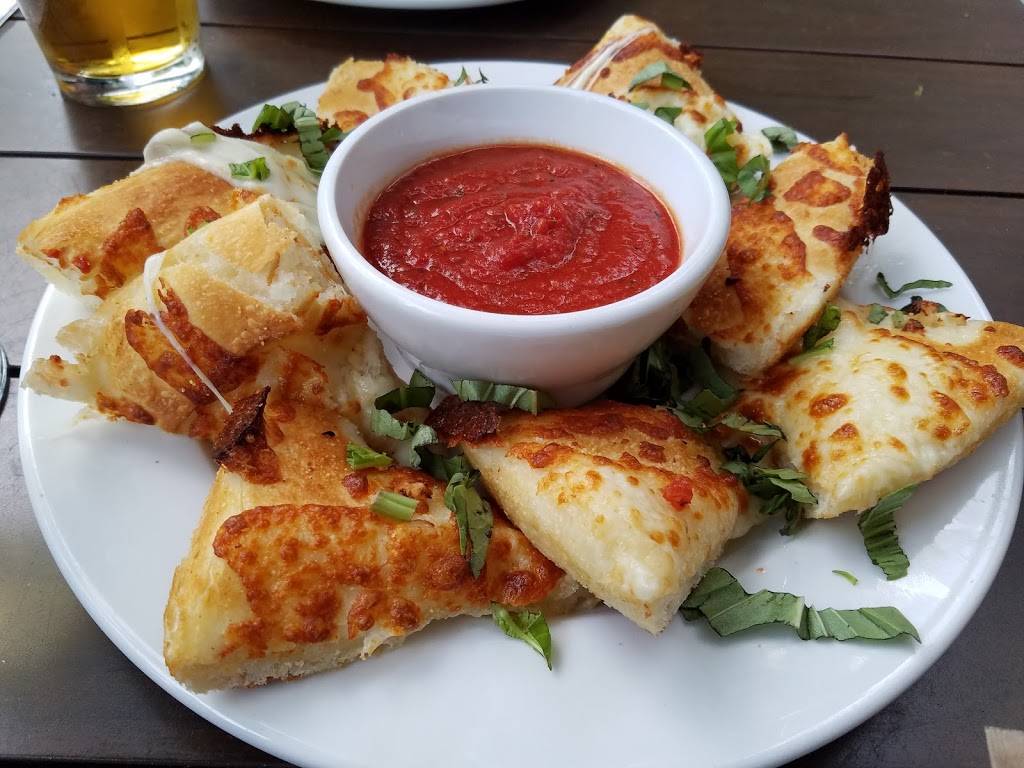 Blue Line Pizza | restaurant | 146 Castro St, Mountain View, CA 94041, USA | 6509387888 OR +1 650-938-7888