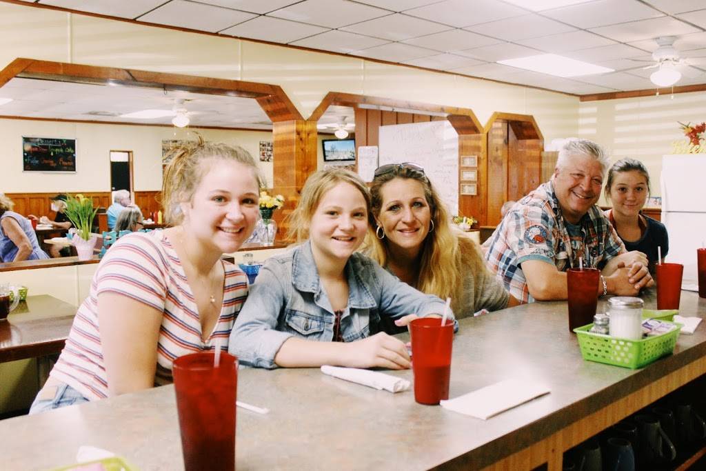 Zellwood Diner Restaurant | restaurant | 2651 N Orange Blossom Trail, Zellwood, FL 32798, USA | 4078897002 OR +1 407-889-7002