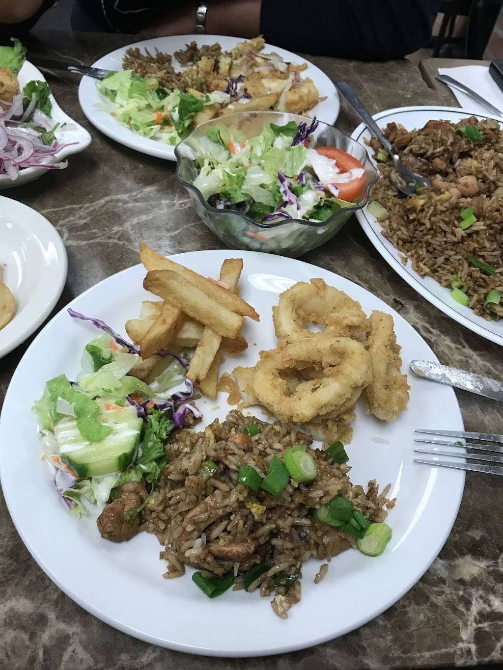 Restaurant Escape | restaurant | 9086 Boulevard Saint-Michel, Montréal, QC H1Z 3G5, Canada | 5143871387 OR +1 514-387-1387