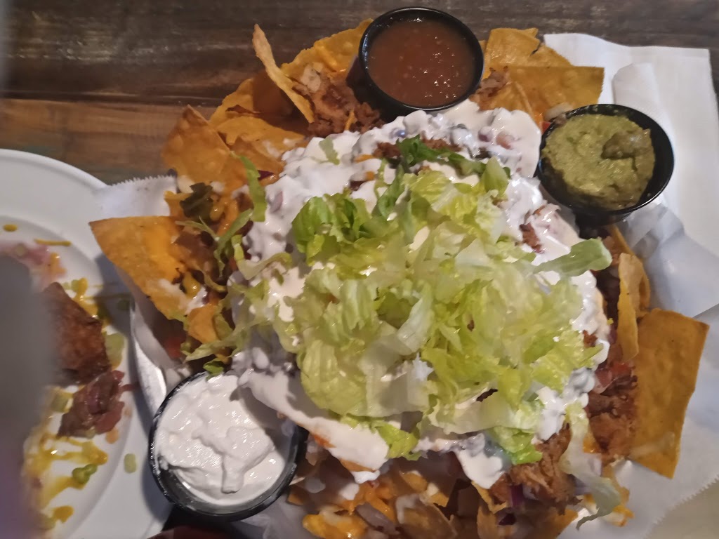 The Sloop | restaurant | 103 W Canal Dr, Gulf Shores, AL 36542, USA | 2515001007 OR +1 251-500-1007