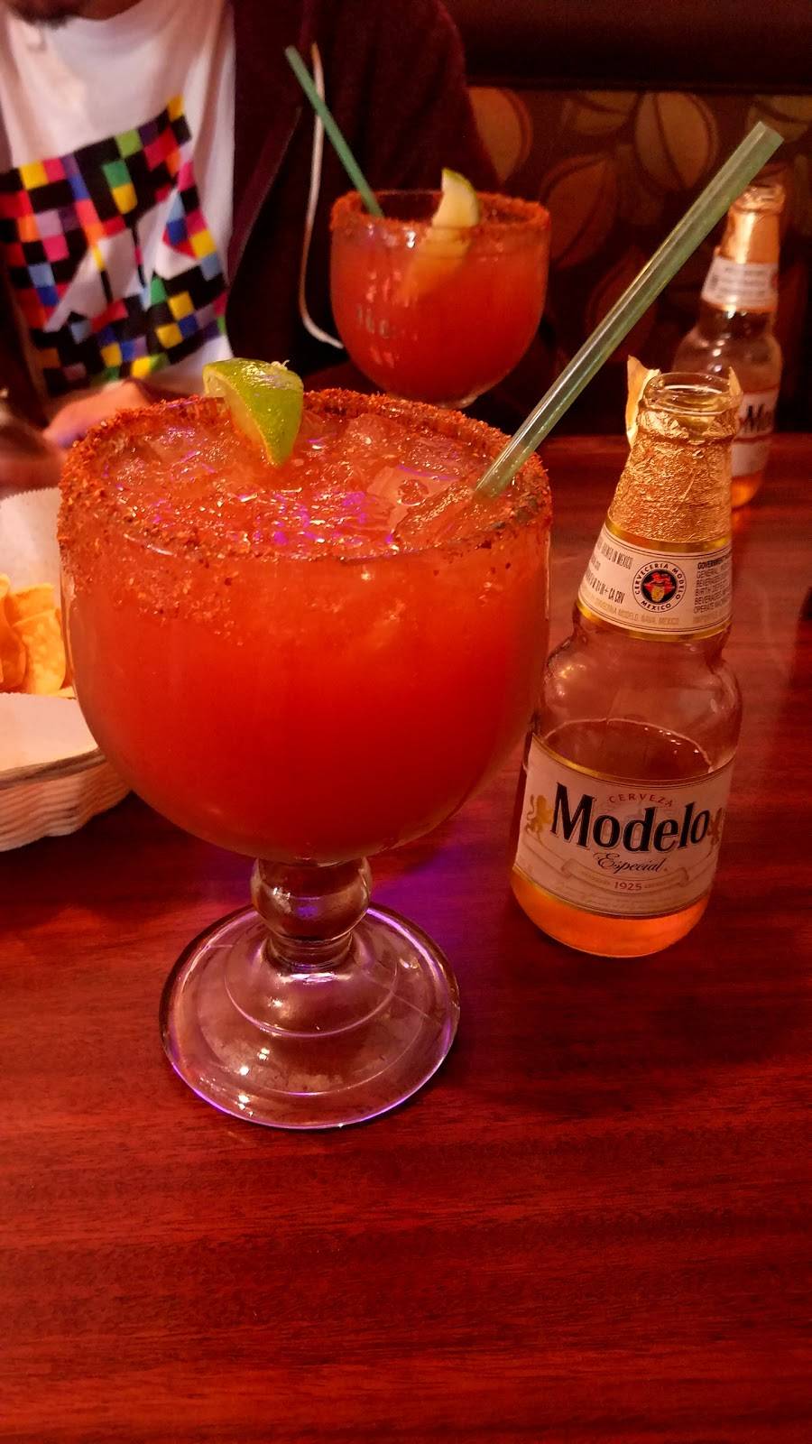 Mi Cocina Restaurant | restaurant | 27961 Highland Ave A, Highland, CA 92346, USA | 9094250393 OR +1 909-425-0393