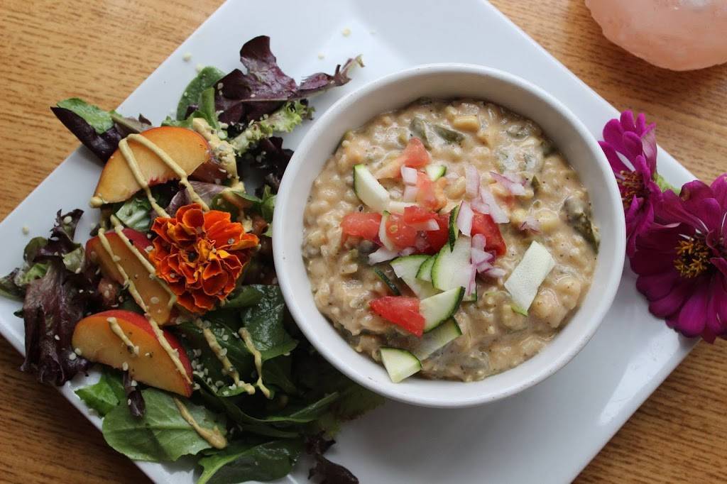 Ezras Enlightened Cafe | restaurant | 6516 Ferguson St, Indianapolis, IN 46220, USA | 3172553972 OR +1 317-255-3972