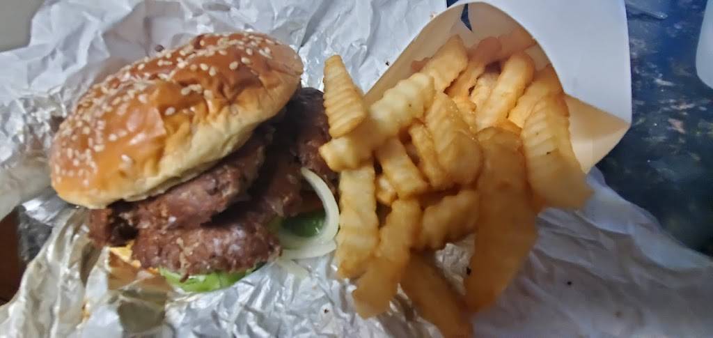 Kyles Corner Grill | restaurant | 506 E St Charles Rd, Lombard, IL 60148, USA | 6307094330 OR +1 630-709-4330