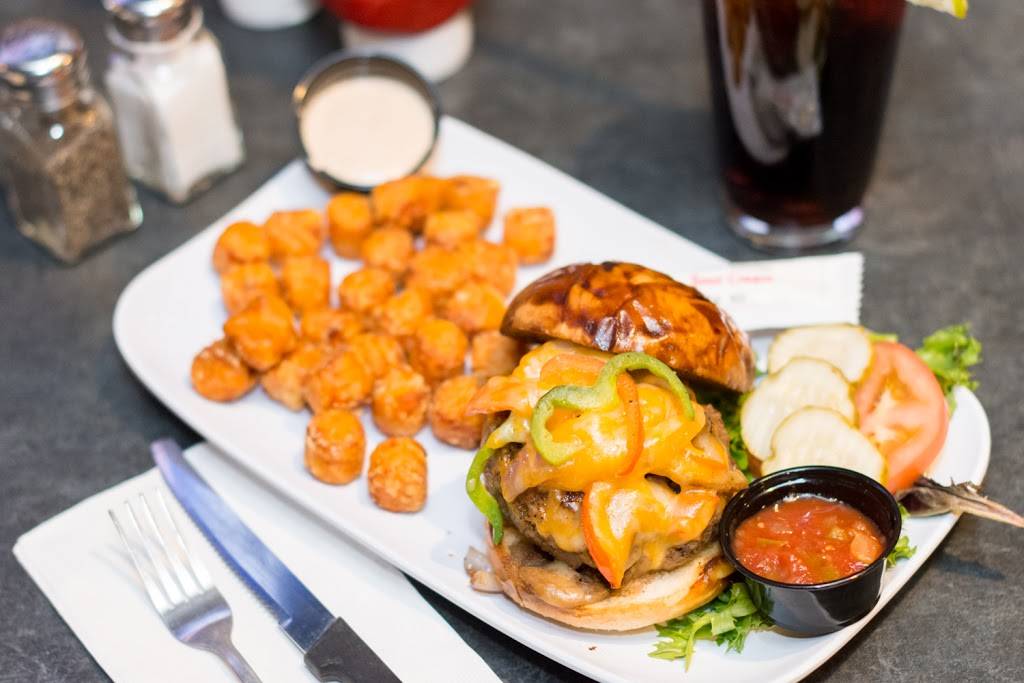 Jerseys Bar & Grill | restaurant | 6449 Concord Blvd, Inver Grove Heights, MN 55076, USA | 6514554561 OR +1 651-455-4561