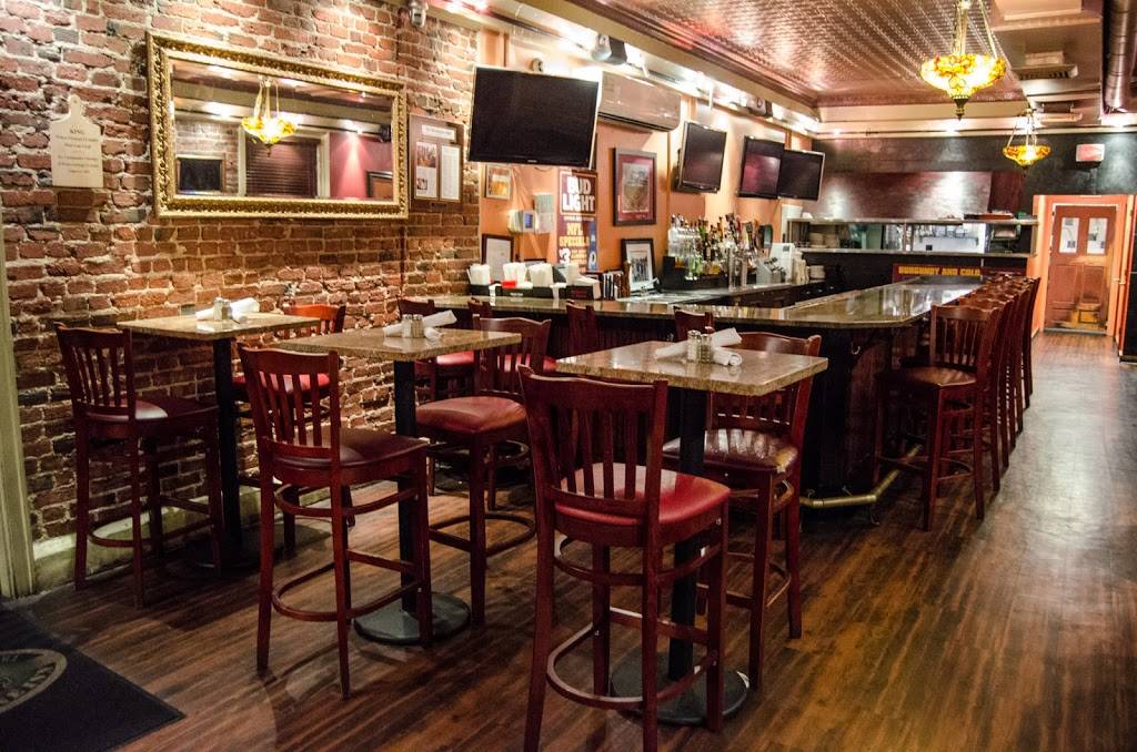 Olde Towne Inn | restaurant | 14745 Main St, Upper Marlboro, MD 20772, USA | 3016271400 OR +1 301-627-1400