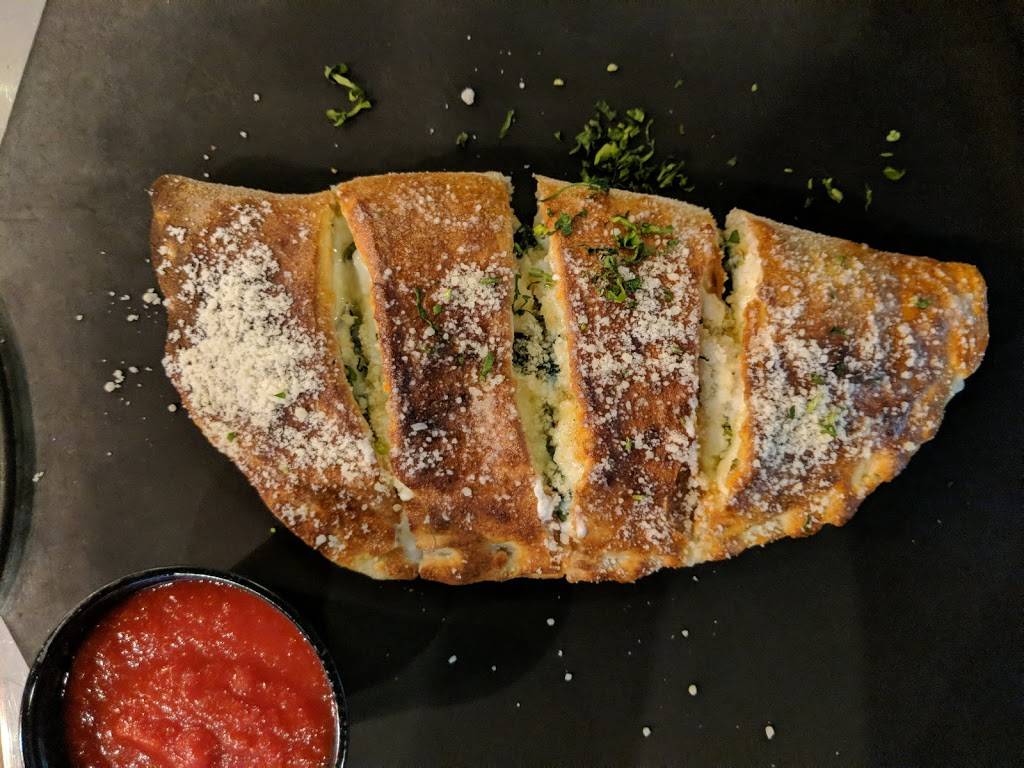 Neo Pizza | restaurant | 220 Harker Pl Suite 145, Annapolis, MD 21401, USA | 4102667771 OR +1 410-266-7771