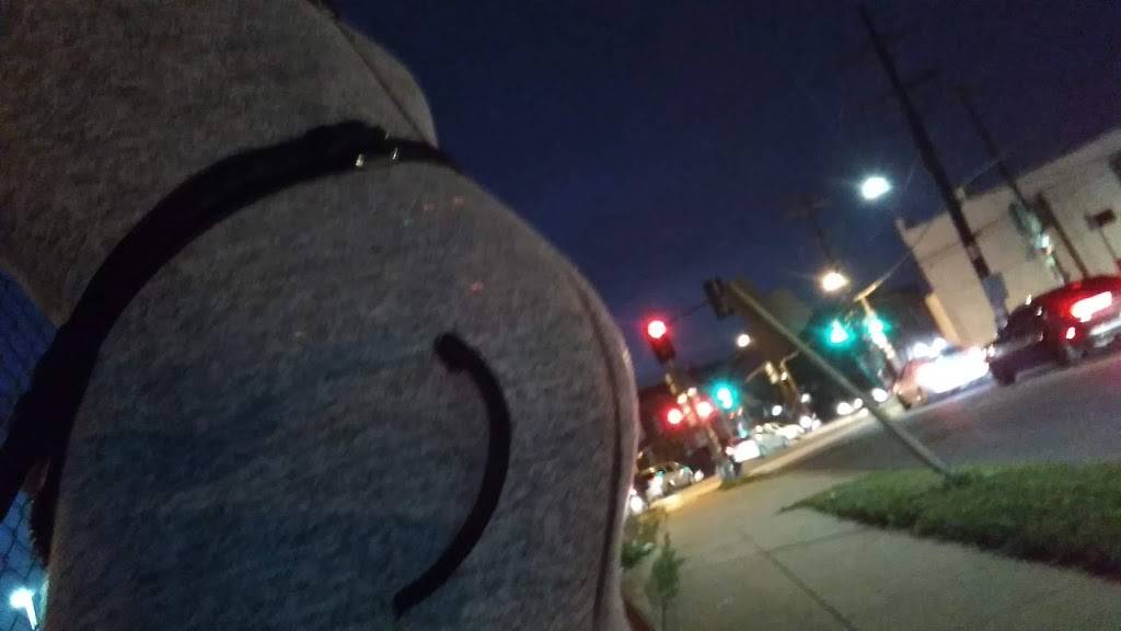 King City Restaurant | restaurant | 2403 Martin Luther King Jr Ave SE, Washington, DC 20020, USA | 2028896337 OR +1 202-889-6337