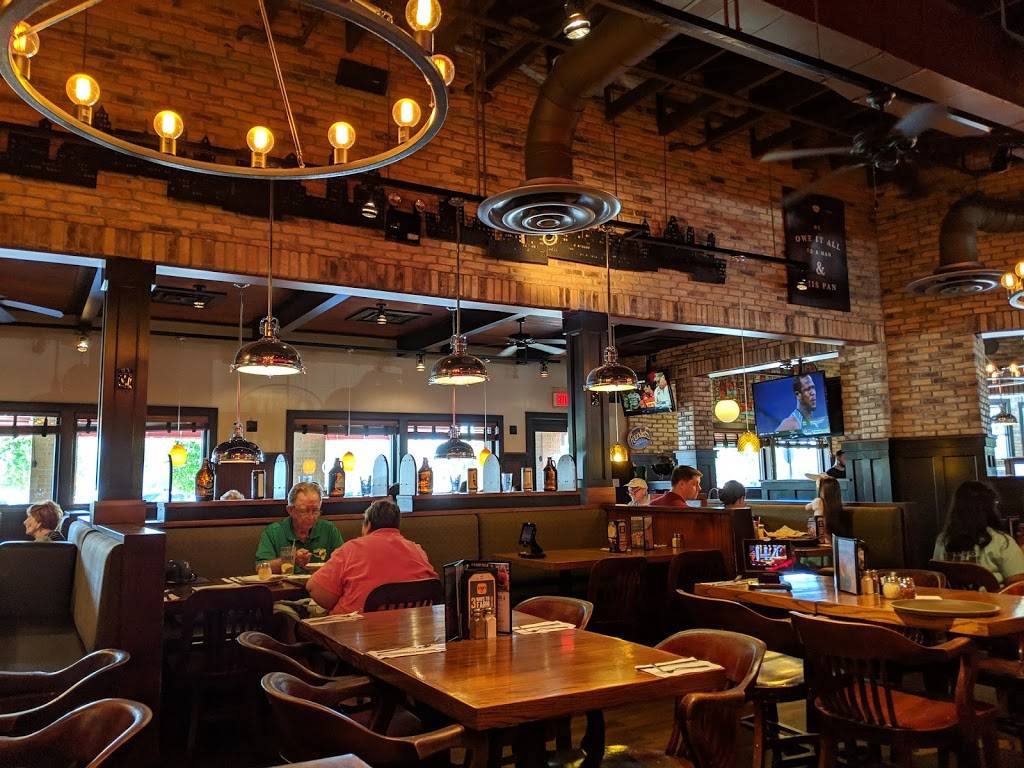 Bar UNO | restaurant | 3167 Daniels Rd, Winter Garden, FL 34787, USA | 4078776510 OR +1 407-877-6510