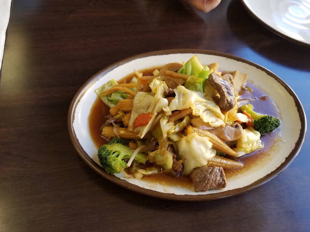 Happy Thai Restaurant | restaurant | 2081 Pacific Avenue, Long Beach, CA 90806, USA | 5625992437 OR +1 562-599-2437