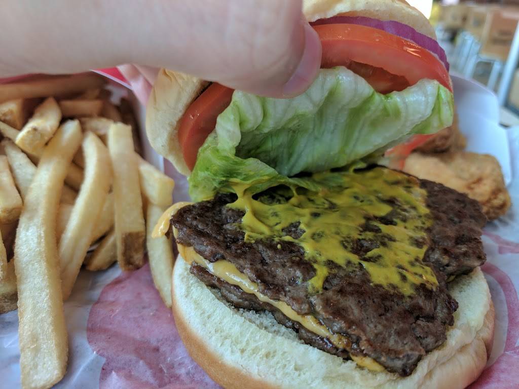 Wendys | restaurant | 2801 N Tarrant Pkwy, Fort Worth, TX 76177, USA | 8173493925 OR +1 817-349-3925