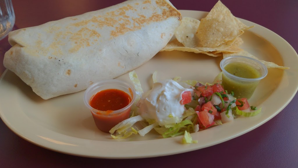 El huarache mexicano ll | restaurant | 79 W 5th St, Zumbrota, MN 55992, USA | 5077310071 OR +1 507-731-0071