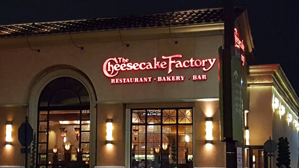 The Cheesecake Factory | restaurant | 7871 Edinger Ave, Huntington Beach, CA 92647, USA | 7148891500 OR +1 714-889-1500