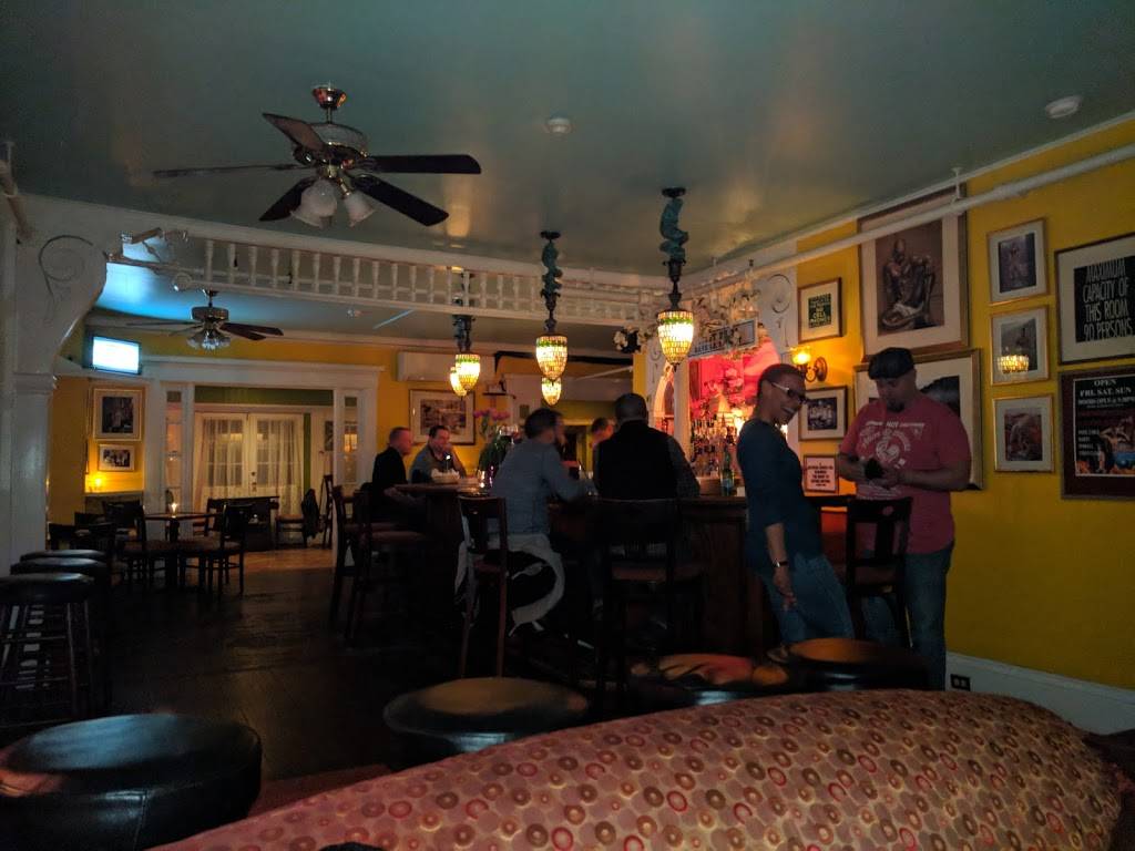 PORCHSIDE BAR AND LOUNGE | night club | 11 Carver St, Provincetown, MA 02657, USA | 8004340130 OR +1 800-434-0130