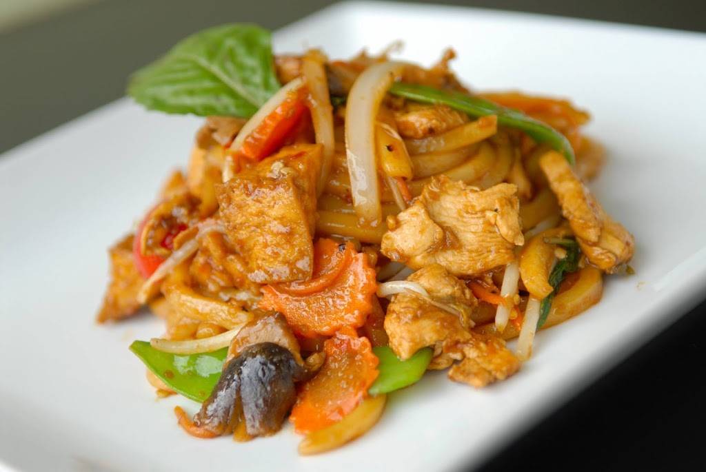 Thai-namite Tosa | restaurant | 8725 W North Ave, Wauwatosa, WI 53226, USA | 4148376281 OR +1 414-837-6281