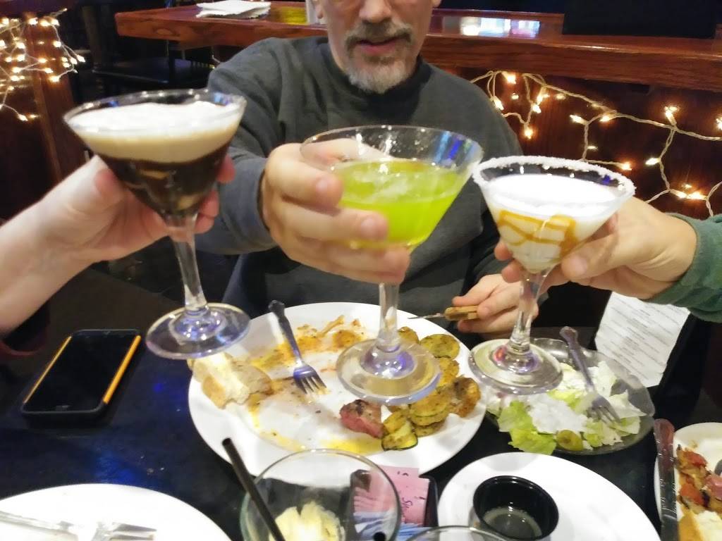 Tonys Restaurant & 3rd St. Cafe | restaurant | 312 Piasa St, Alton, IL 62002, USA | 6184628384 OR +1 618-462-8384