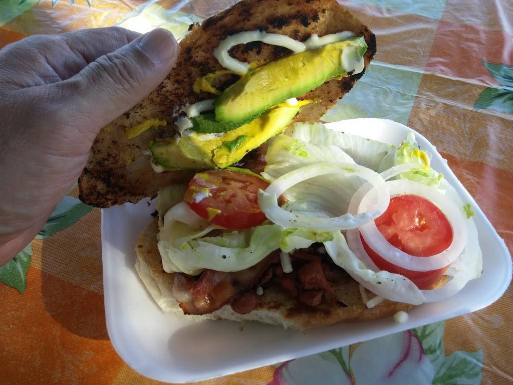 Erics Tacos | restaurant | 2300 White Ln, Bakersfield, CA 93304, USA | 6614206969 OR +1 661-420-6969