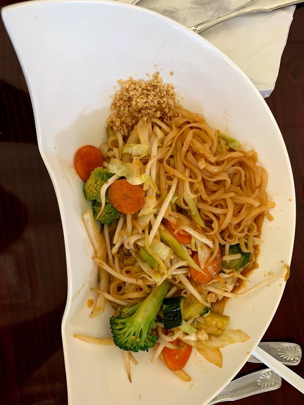 2 B Thai | restaurant | 3040 Ring Rd # 2, Elizabethtown, KY 42701, USA | 2707661408 OR +1 270-766-1408