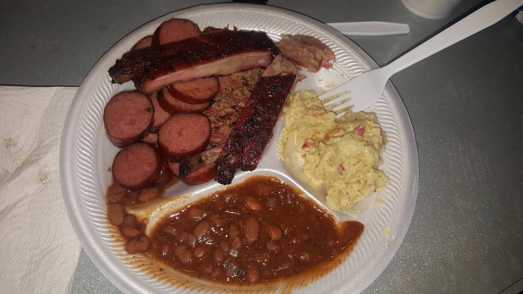 Bodacious Bar-B-Q | restaurant | 1005 US-79, Henderson, TX 75652, USA | 9036579999 OR +1 903-657-9999