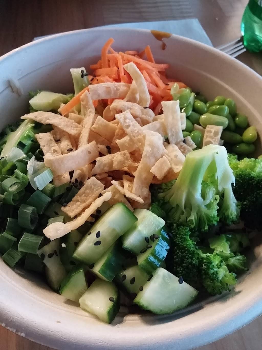 Freshii | restaurant | 101 Osler Dr, Dundas, ON L9H 4H4, Canada | 9056282800 OR +1 905-628-2800