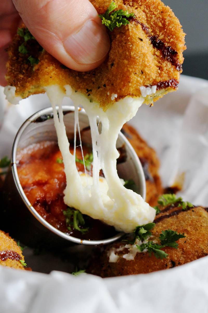 Petes Pub | restaurant | 1234 E Brady St, Milwaukee, WI 53202, USA | 4143127457 OR +1 414-312-7457