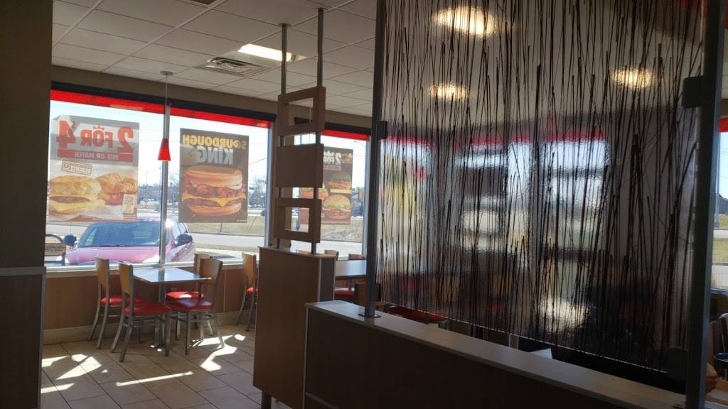 Burger King | restaurant | 548 8th Ave, Monroe, WI 53566, USA | 6083294343 OR +1 608-329-4343