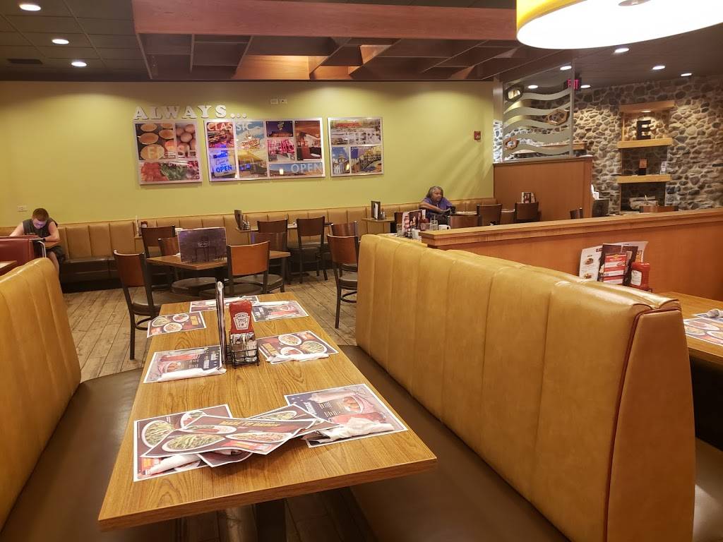 Dennys | restaurant | 3231 E 181st Ave, Hebron, IN 46341, USA | 2196961701 OR +1 219-696-1701