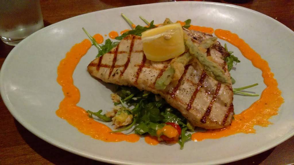 The Meeting House | restaurant | 827 Williams St, Longmeadow, MA 01106, USA | 4137543607 OR +1 413-754-3607