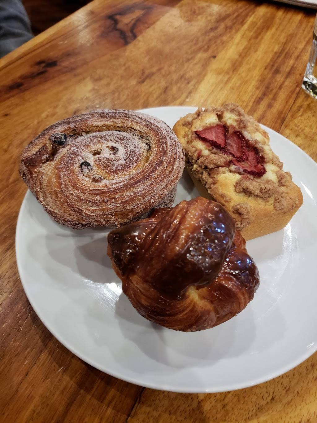 Republique | cafe | 624 South La Brea Ave, Los Angeles, CA 90036, USA | 3103626115 OR +1 310-362-6115